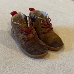 Well-loved toddler Uggs